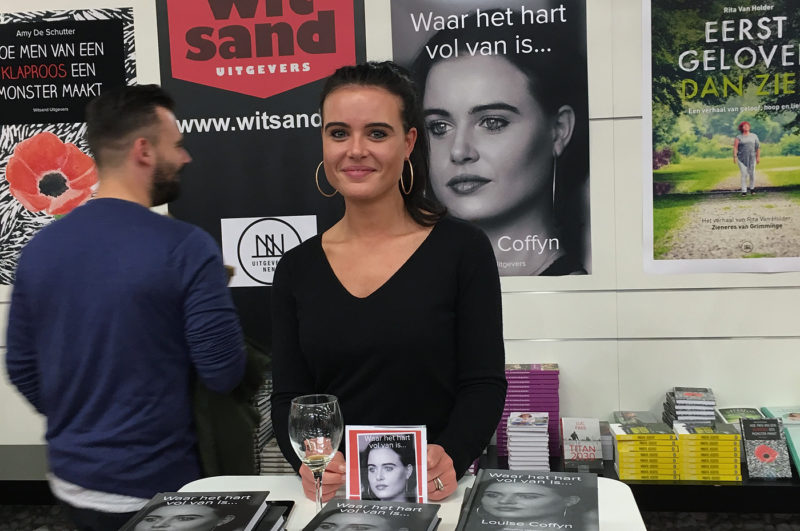 louise-temptationisland-boekenbeurs-badrepublic-books